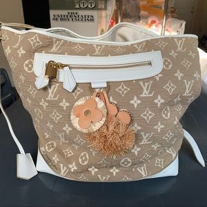 Authentic!!! Louis Vuitton Sabbia Besace limited edition